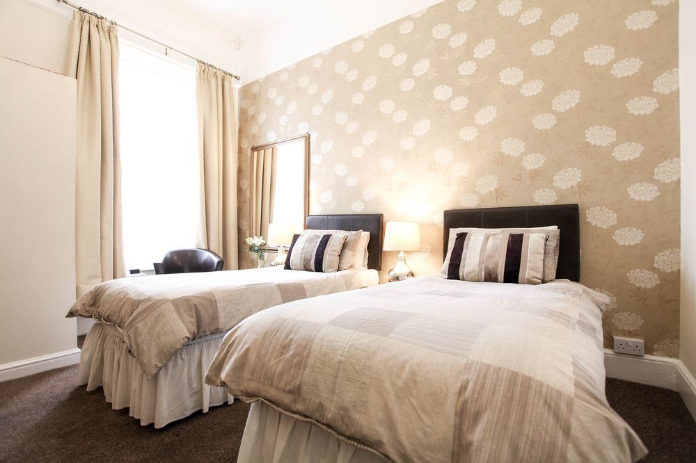 Bed and Breakfast Kethla House à Torquay Extérieur photo